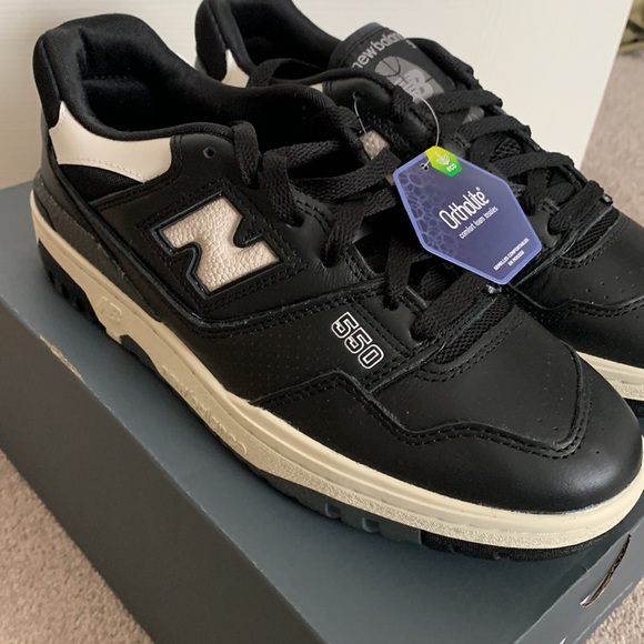New Balance 550 - Picture 4 of 6